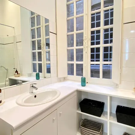 Hypercentre - Le Ruat Apartment *